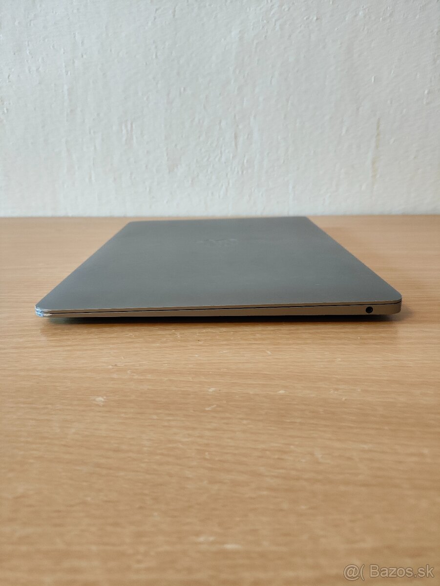 MacBook Air 2020 | i5 • 8GB • 256GB SSD - 9