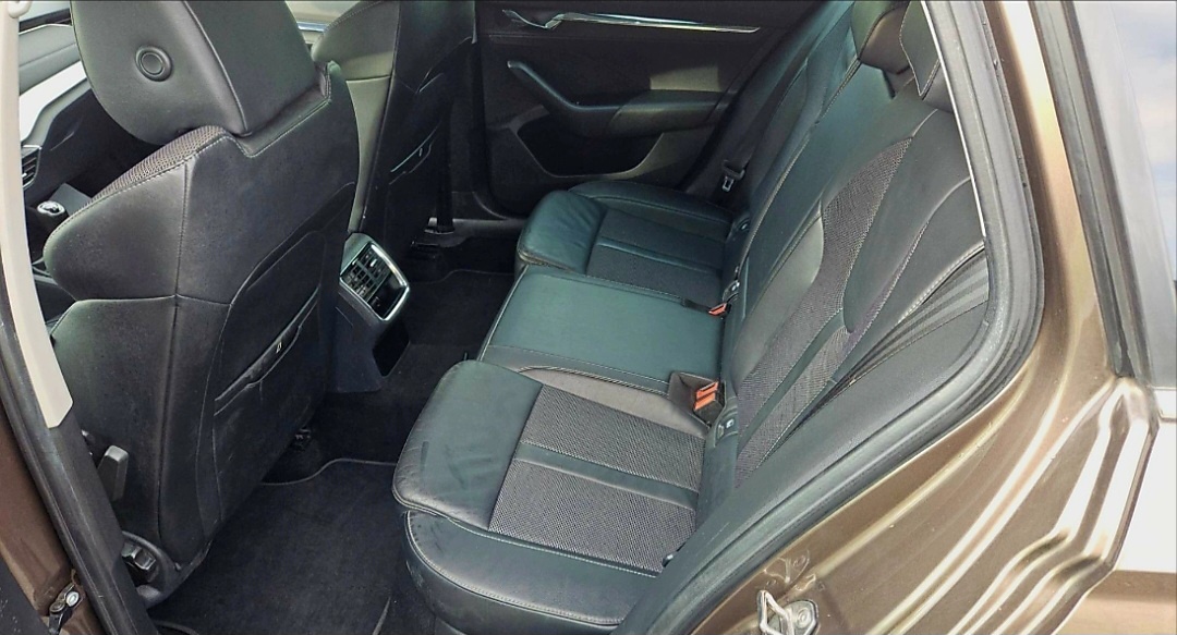 ŠKODA OCTAVIA COMBI - PREDAJ AJ NA SPLÁTKY /ODPOČET DPH❗ - 9