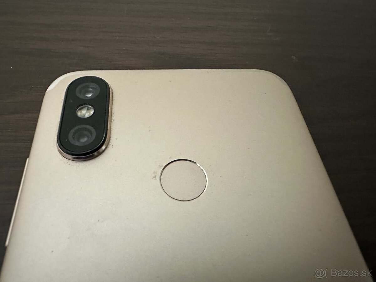 Xiaomi Mi A2 64G - 9