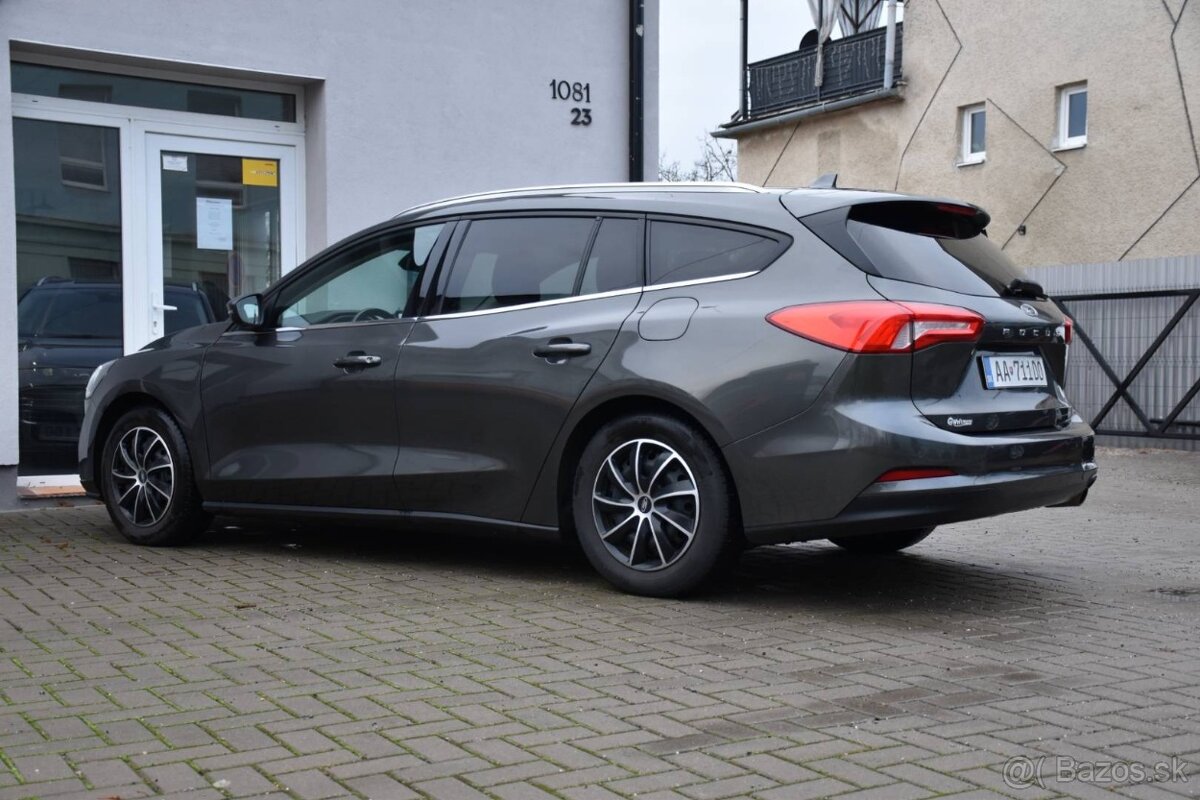 Ford Focus Kombi 1.0 EcoBoost 125k Titanium - 9