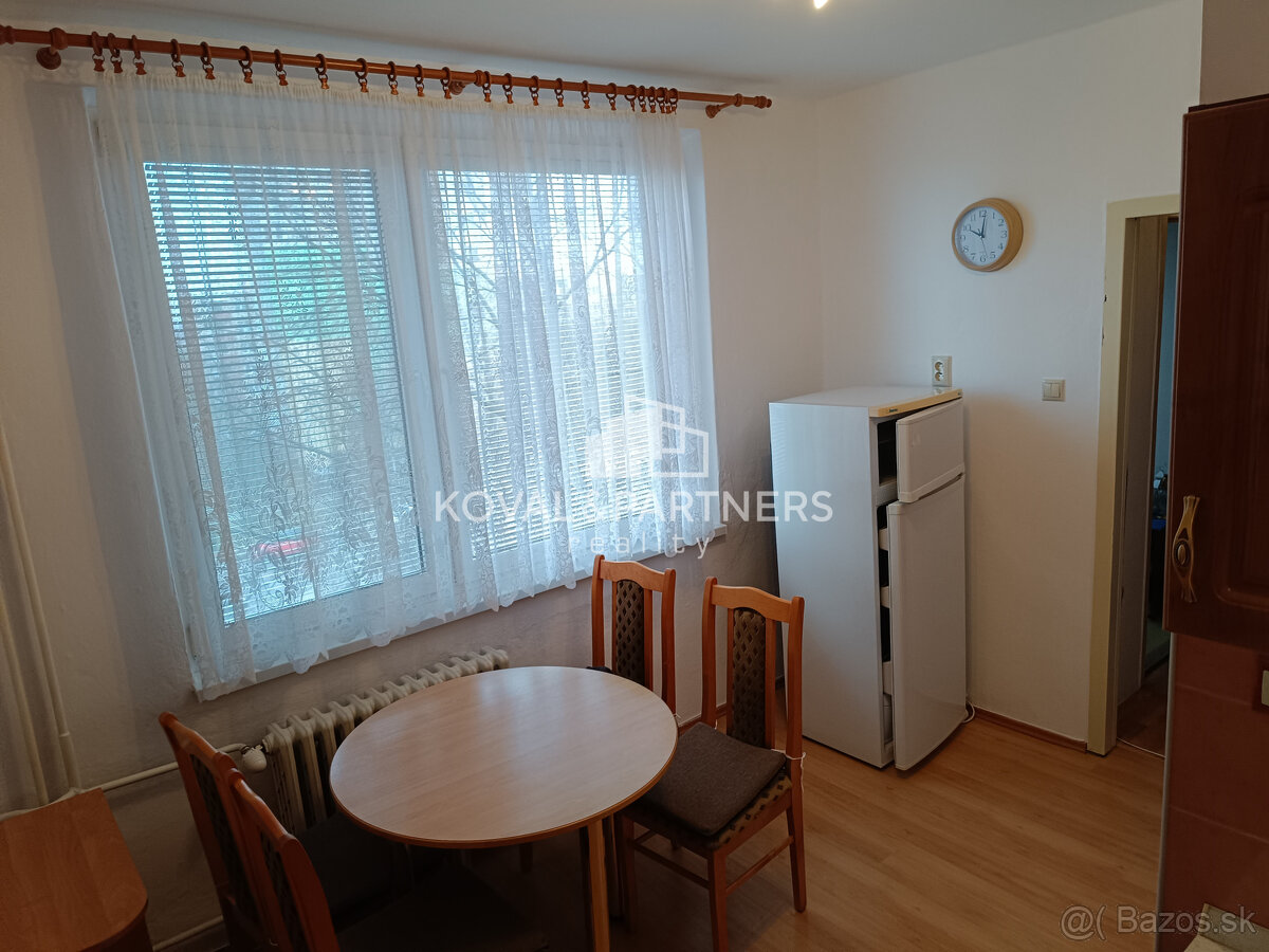 Sympatický 3,5 izbový byt - Sereď - 9