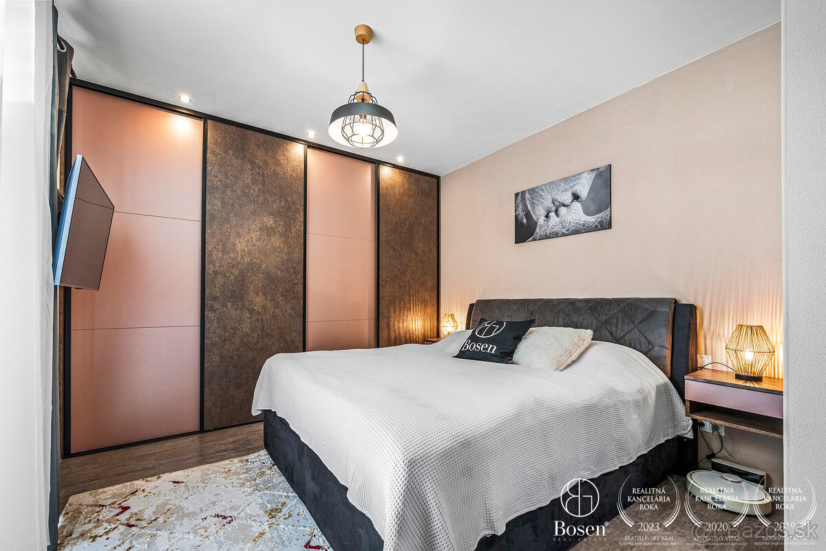 BOSEN | Šikovný rodinný domček s dušou a moderným štýlom - 9