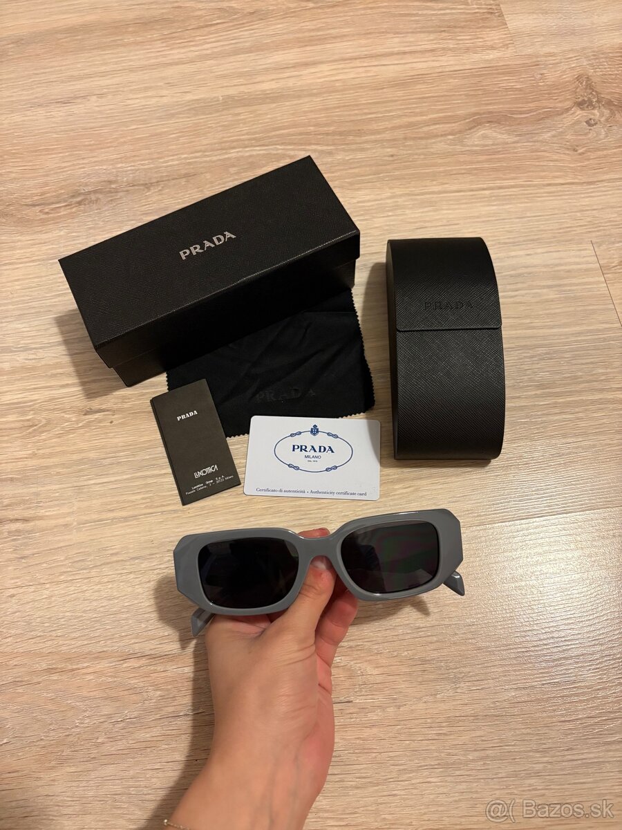 Prada PR 17WS slnečné okuliare - sivé (PR1) - 9