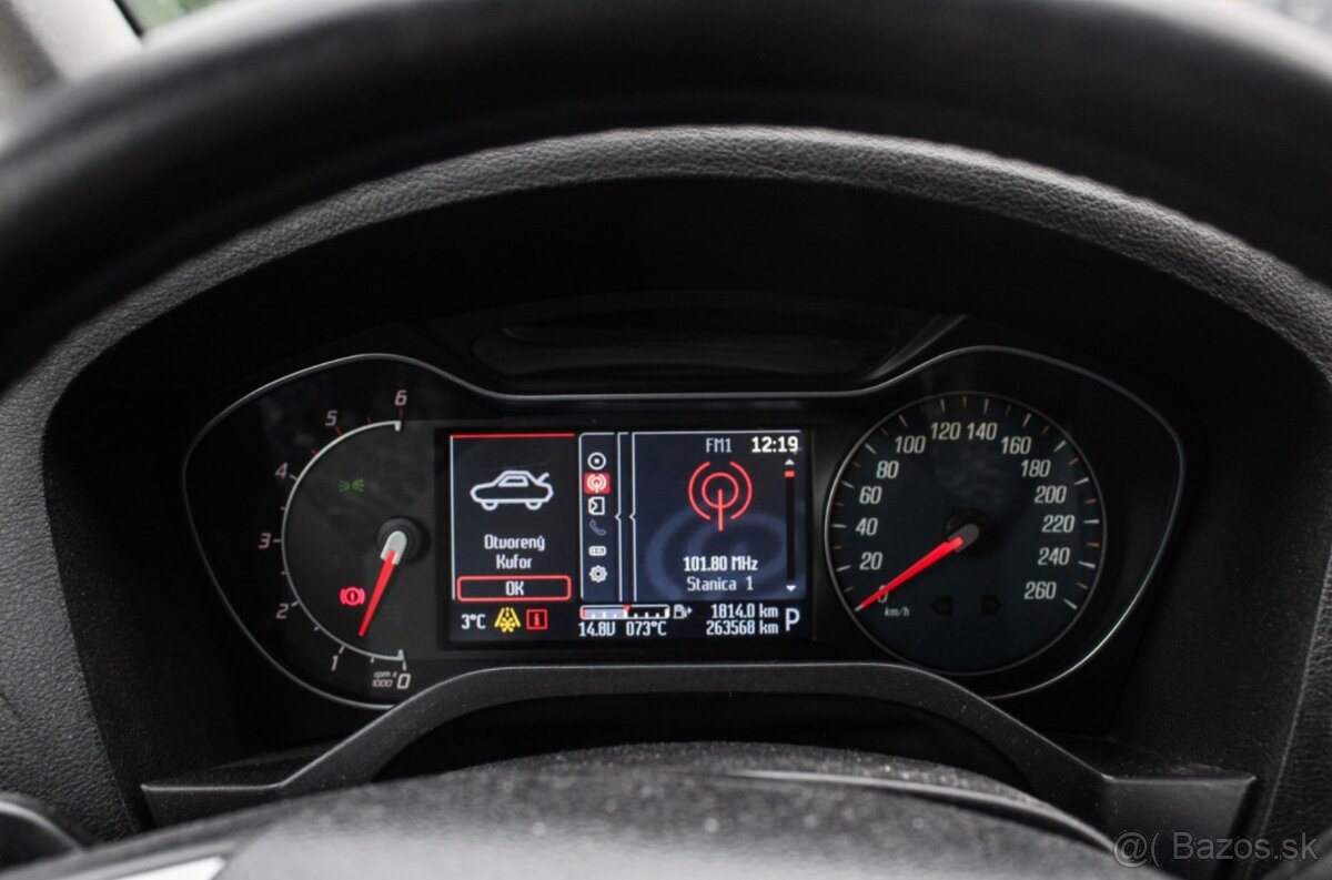 Ford Galaxy 2.0 TDCi DPF PowerShift Titanium AJ NA SPLÁTKY - 9