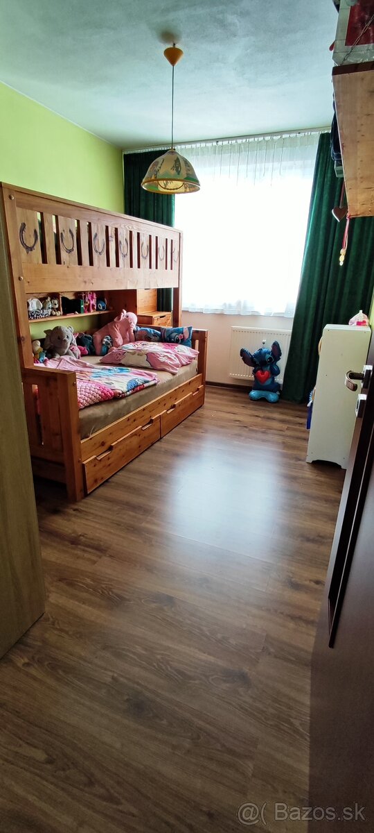 Na predaj 3-izbový byt - 9