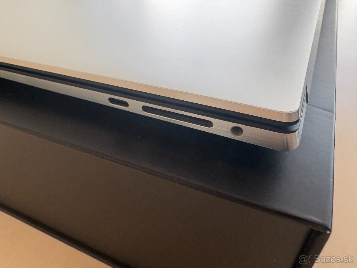 Dell XPS 15 9500 - 9