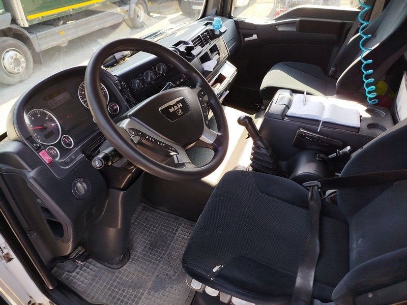MAN TGM 18.290 s hydraulickou rukou - 9