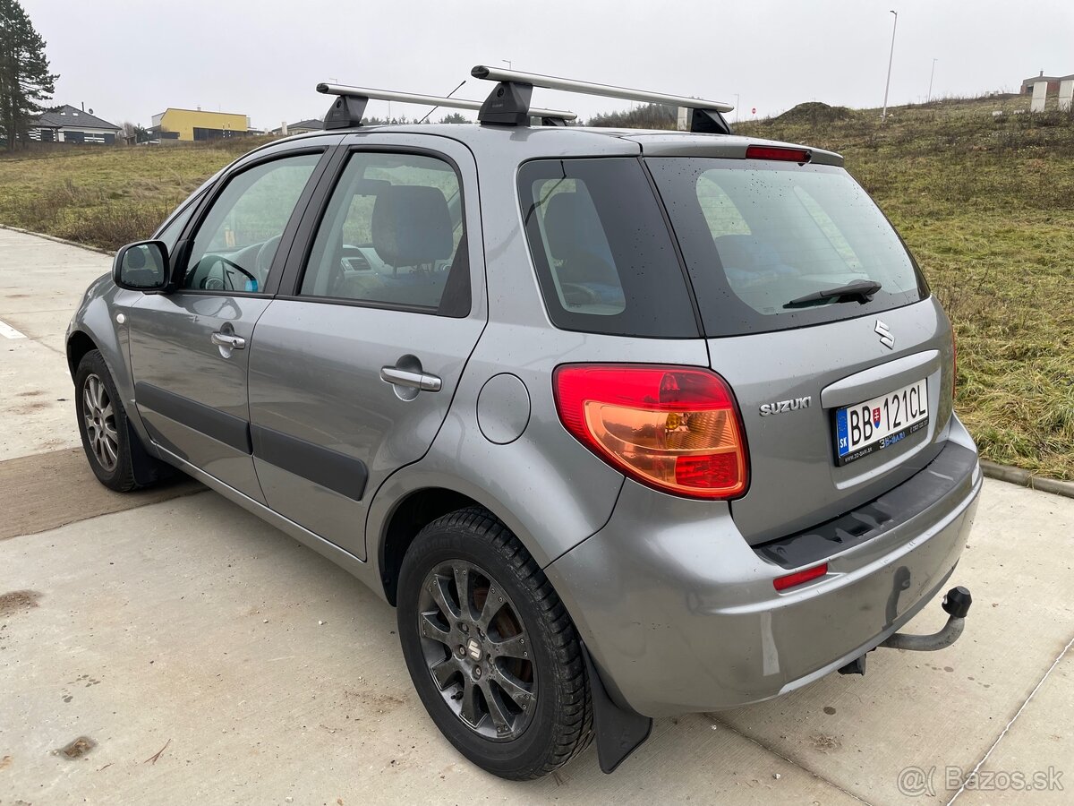 Suzuki SX4 - 9