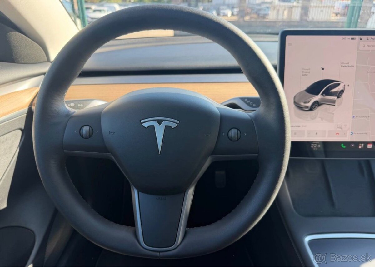 Tesla Model 3 RWD - 9