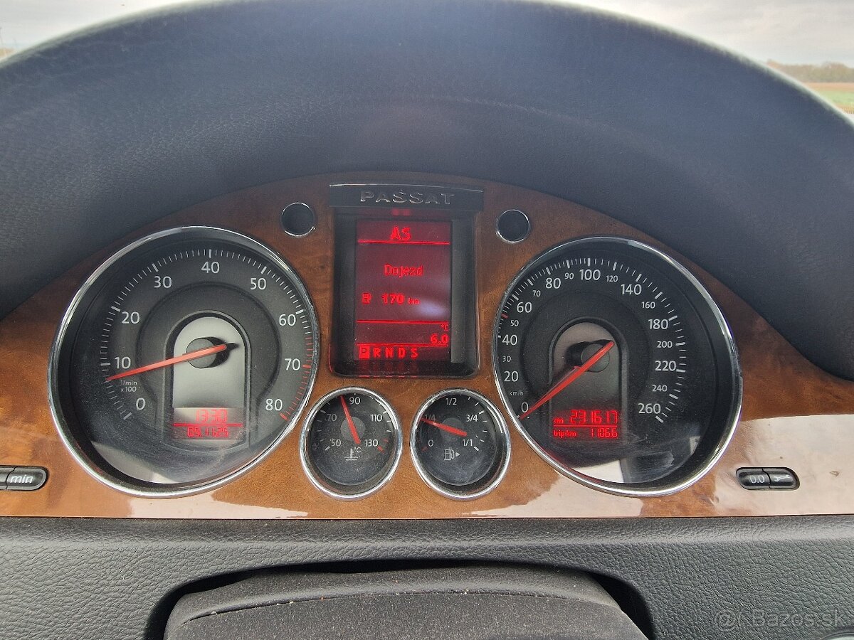 Volkswagen Passat B 6 combi 2.0 FSI automat - 9