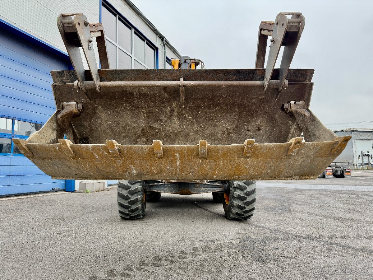 Rýpadlo – nakladač TEREX 860 Turbo SX 4x4 - 9