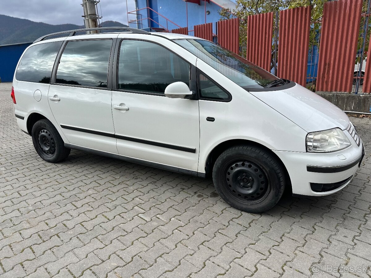 Volkswagen Sharan 2,0TDi 103Kw Comfortline 7 miest - 9