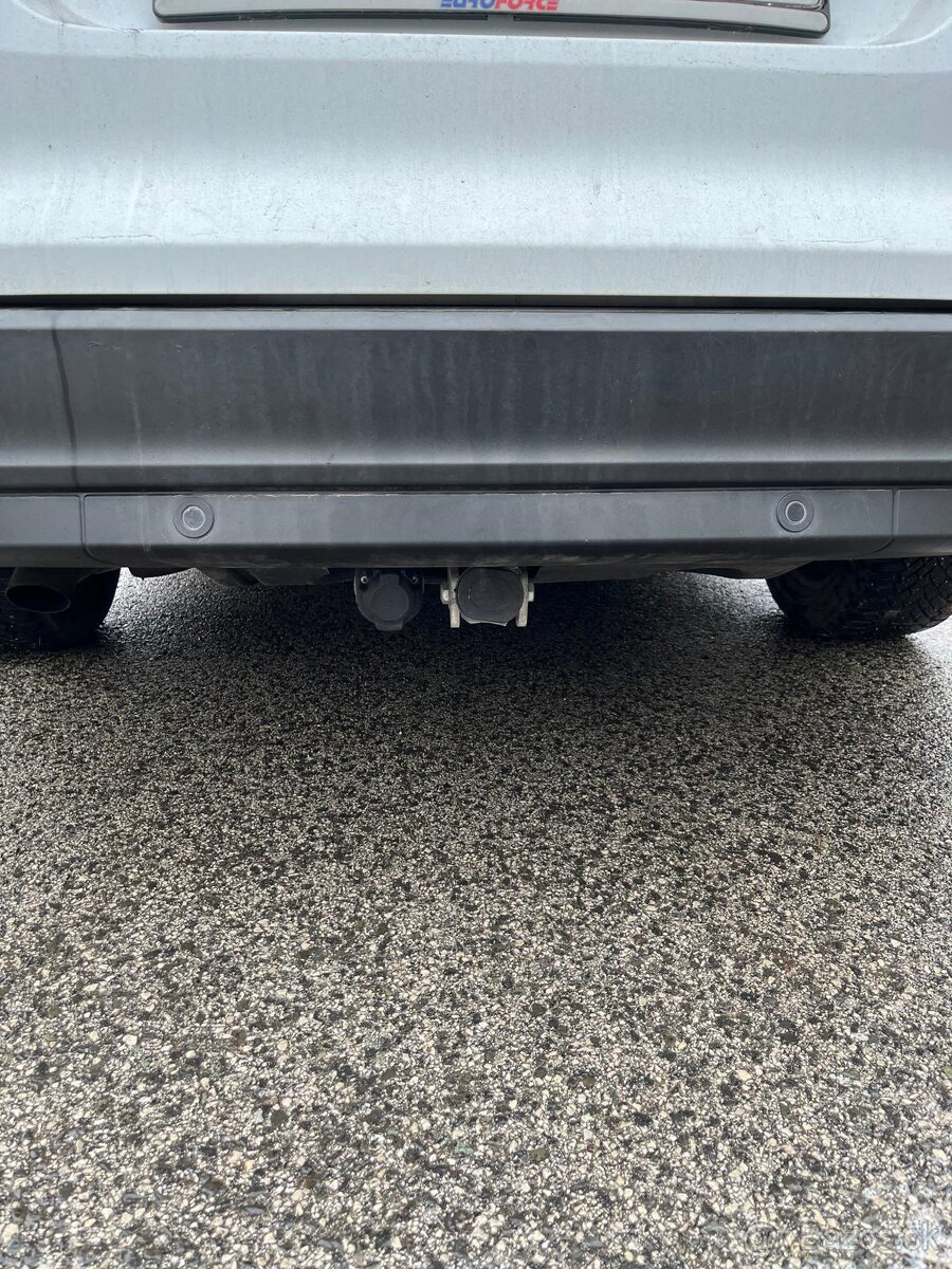 Predám Ford focus - 9