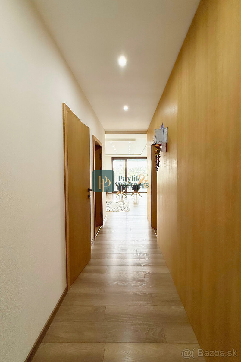 Predaj krásny zariadený 4 izbový rodinný dom, bazén, 760m2 p - 9