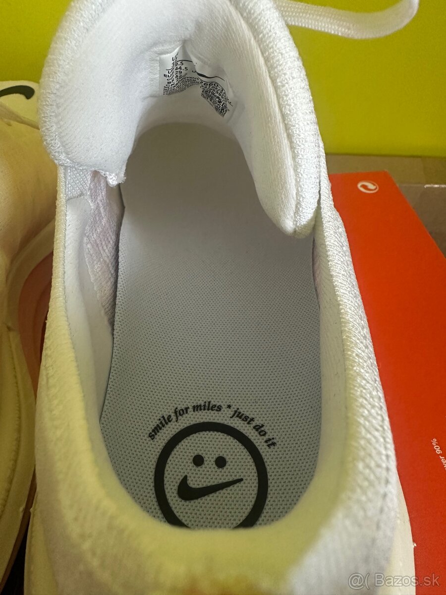 Bezecke tenisky Nike Invincible 3 - 9