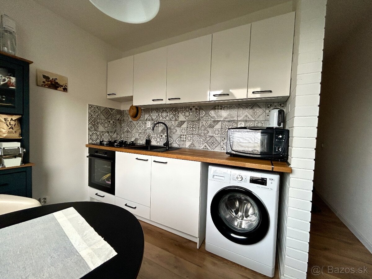 Predám 2-izbový pekný byt v lukratívnej lokalite - 9