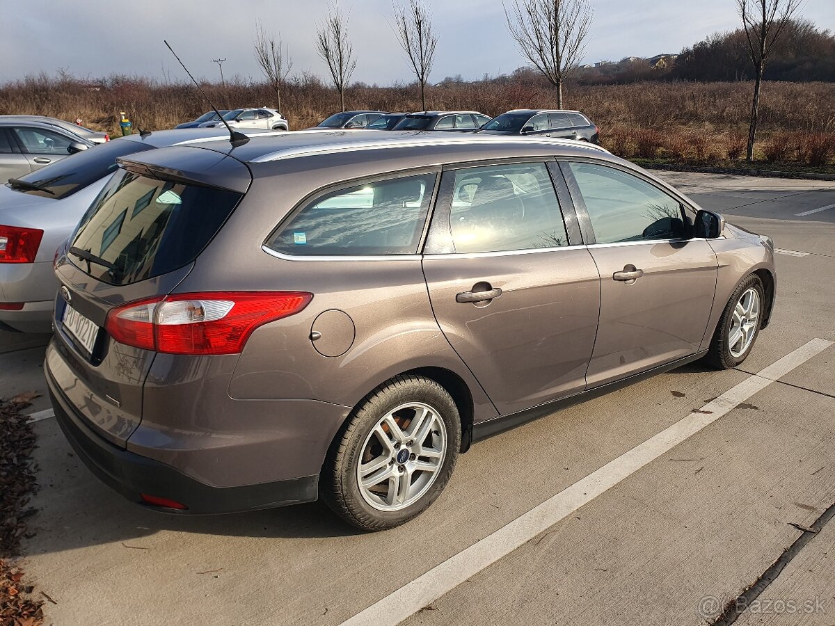 Ford focus 1,6 TDCi 70 kw - 9