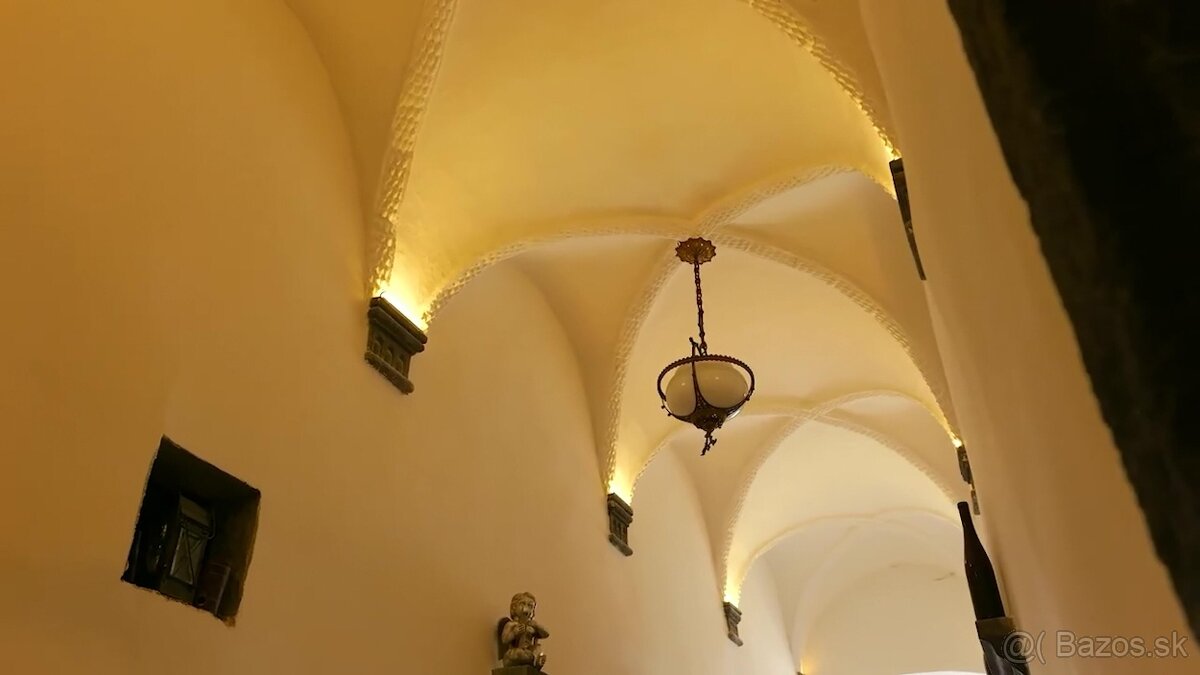 Exkluzívny meštiansky dom v centre Kremnice - 9