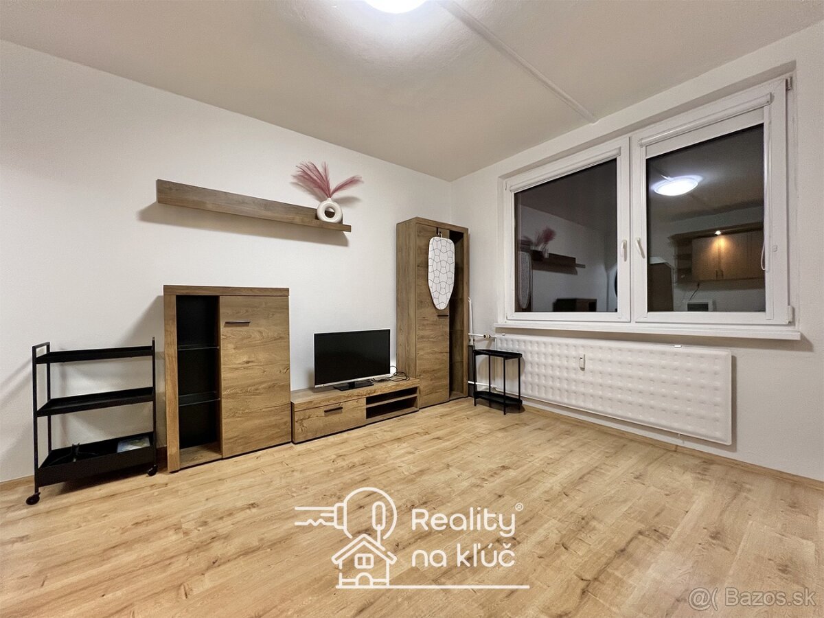 Na prenájom zrekonštruovaná zariadená garsónka na Nábrežnej - 9