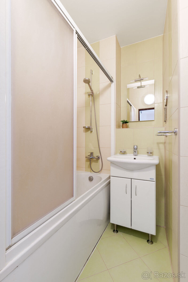 Predaj 2 izbový tehlový byt - top lokalita Košice I. Sever - 9