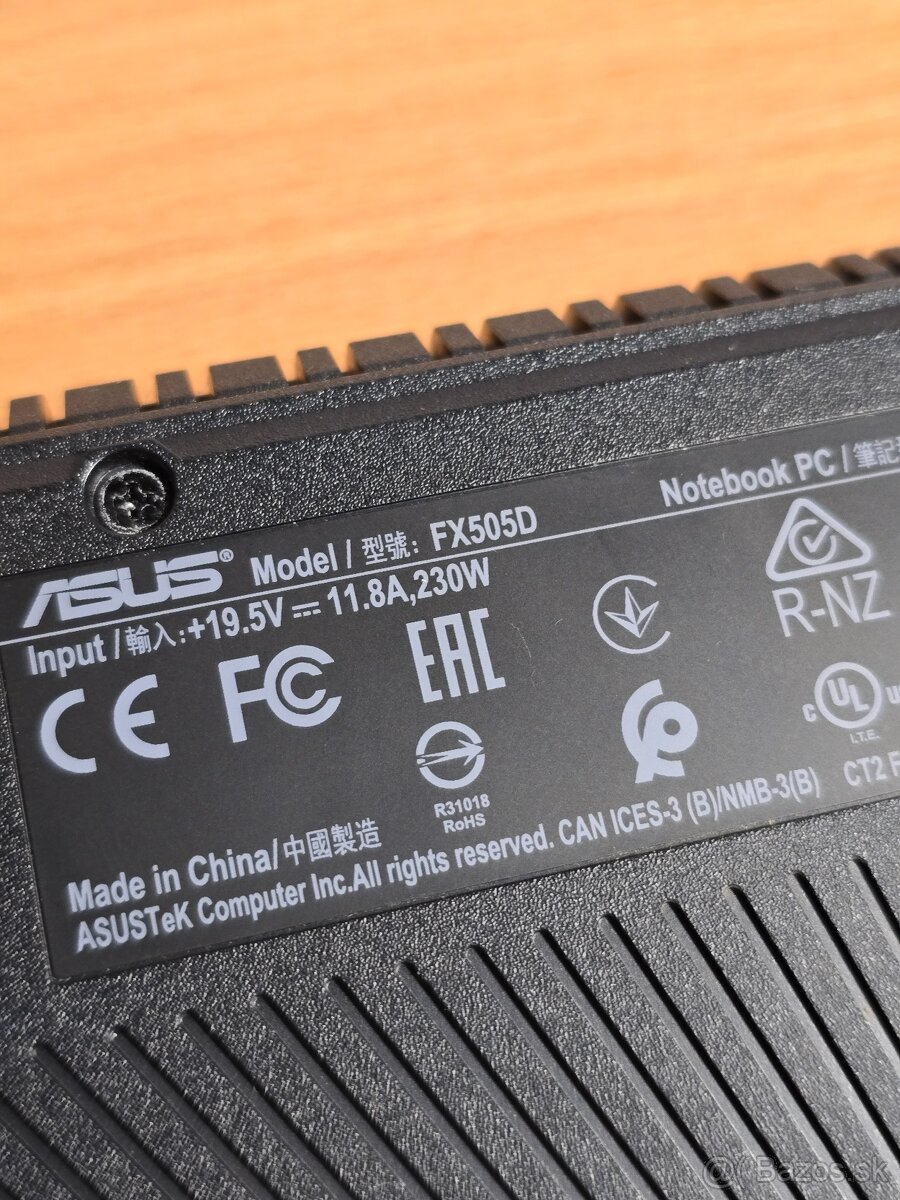 Asus TUF FX505D - 9