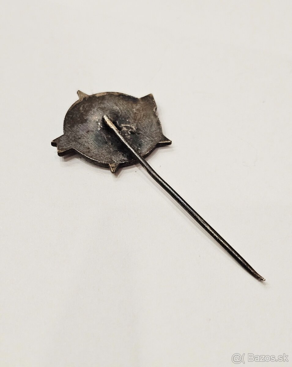 partizánske odznaky - 9