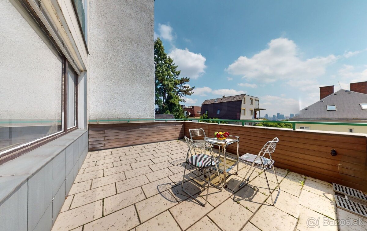 Jedinečná investičná príležitosť na Hradnom kopci. Luxusný r - 9