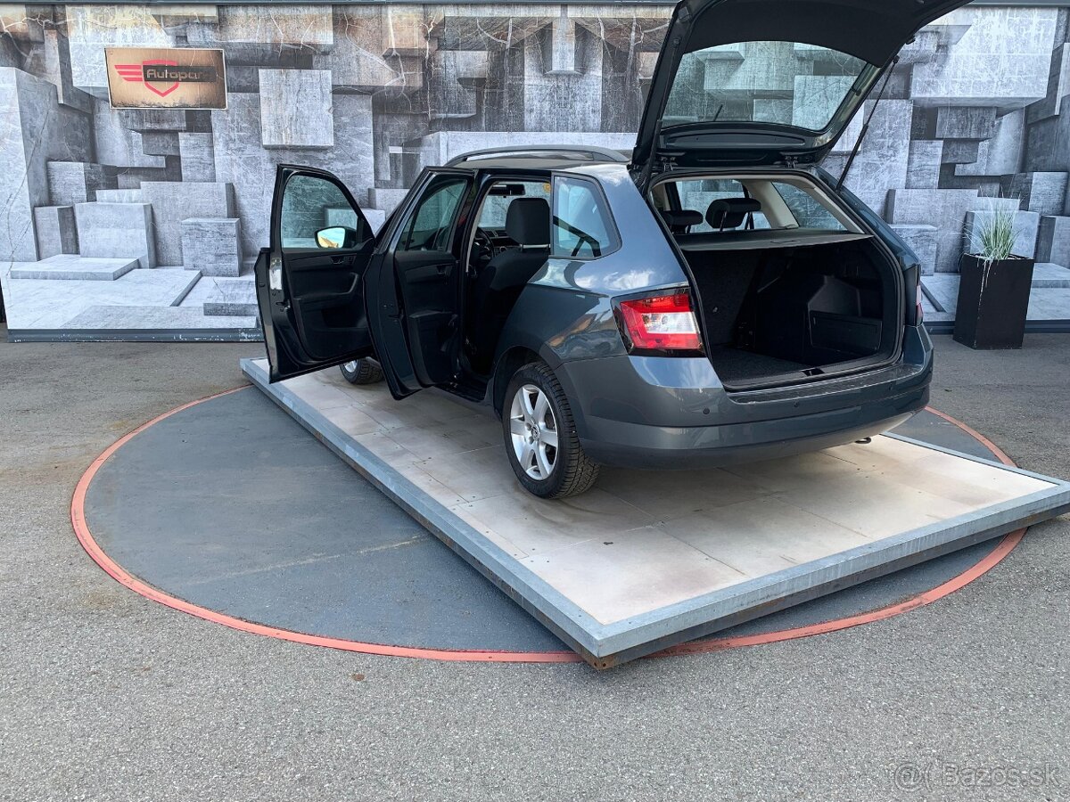 Škoda Fabia 1.2TSi, 66KW, TEMPOMAT - 9