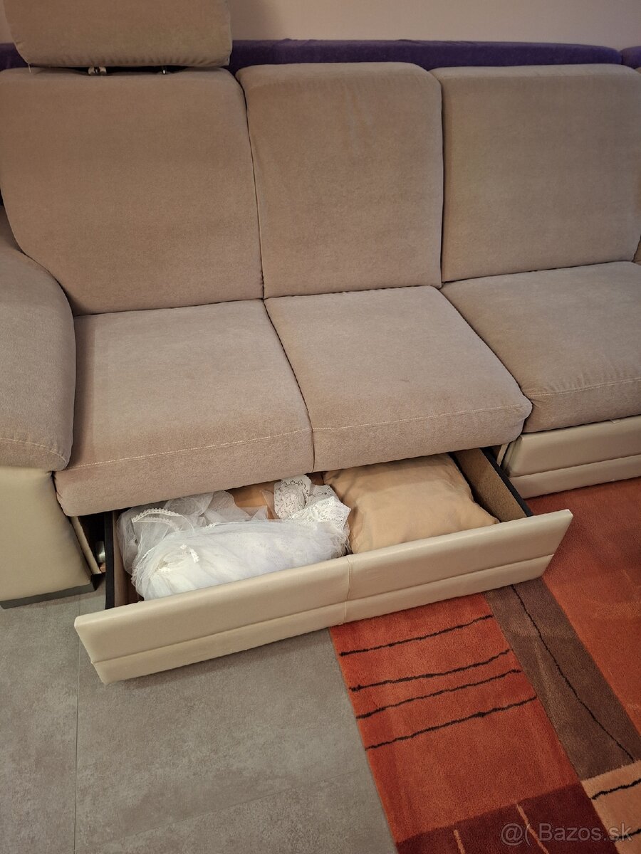 Krémový gauč - 9