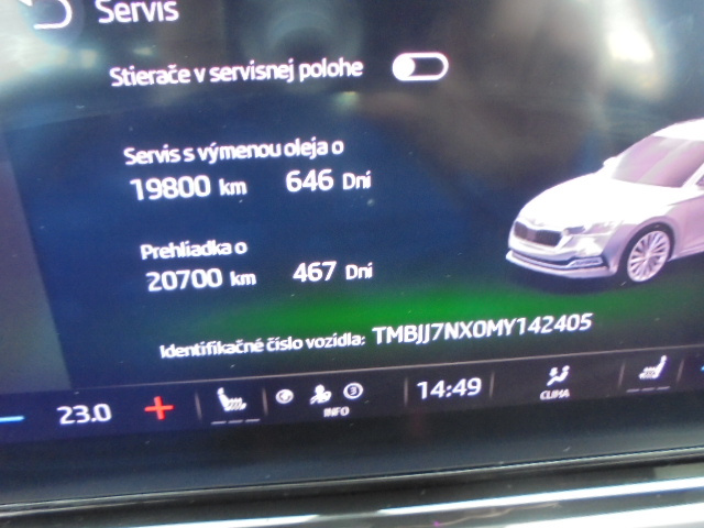 Škoda Octavia Combi 2.0 TDI 110 kw, DSG Style Virtual Cocpit - 9