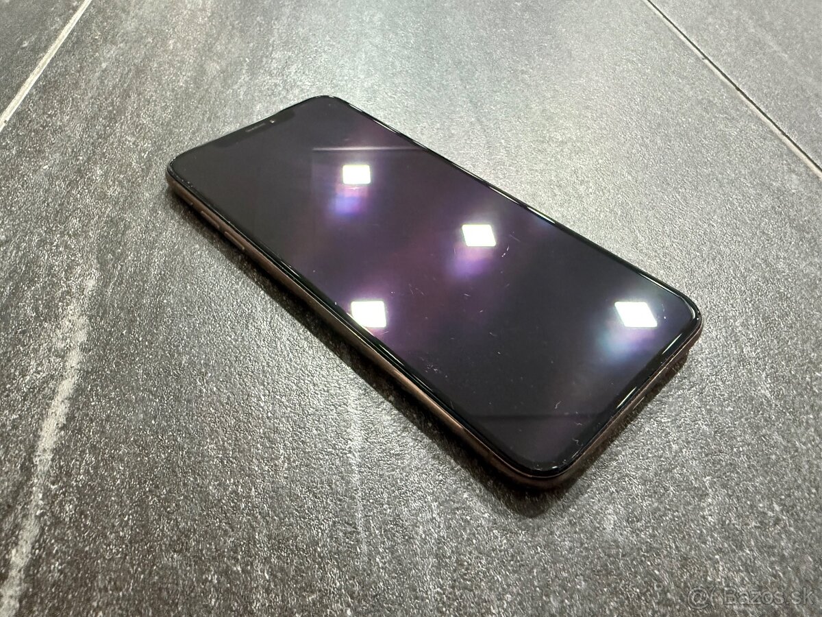 Apple iPhone XS Max 64 GB Gold - 9