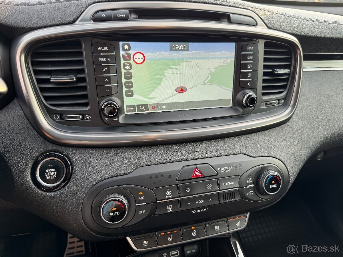 Kia Sorento 2.2 CRDi VGT 4WD 147kw Platinum A/T 7m - 9