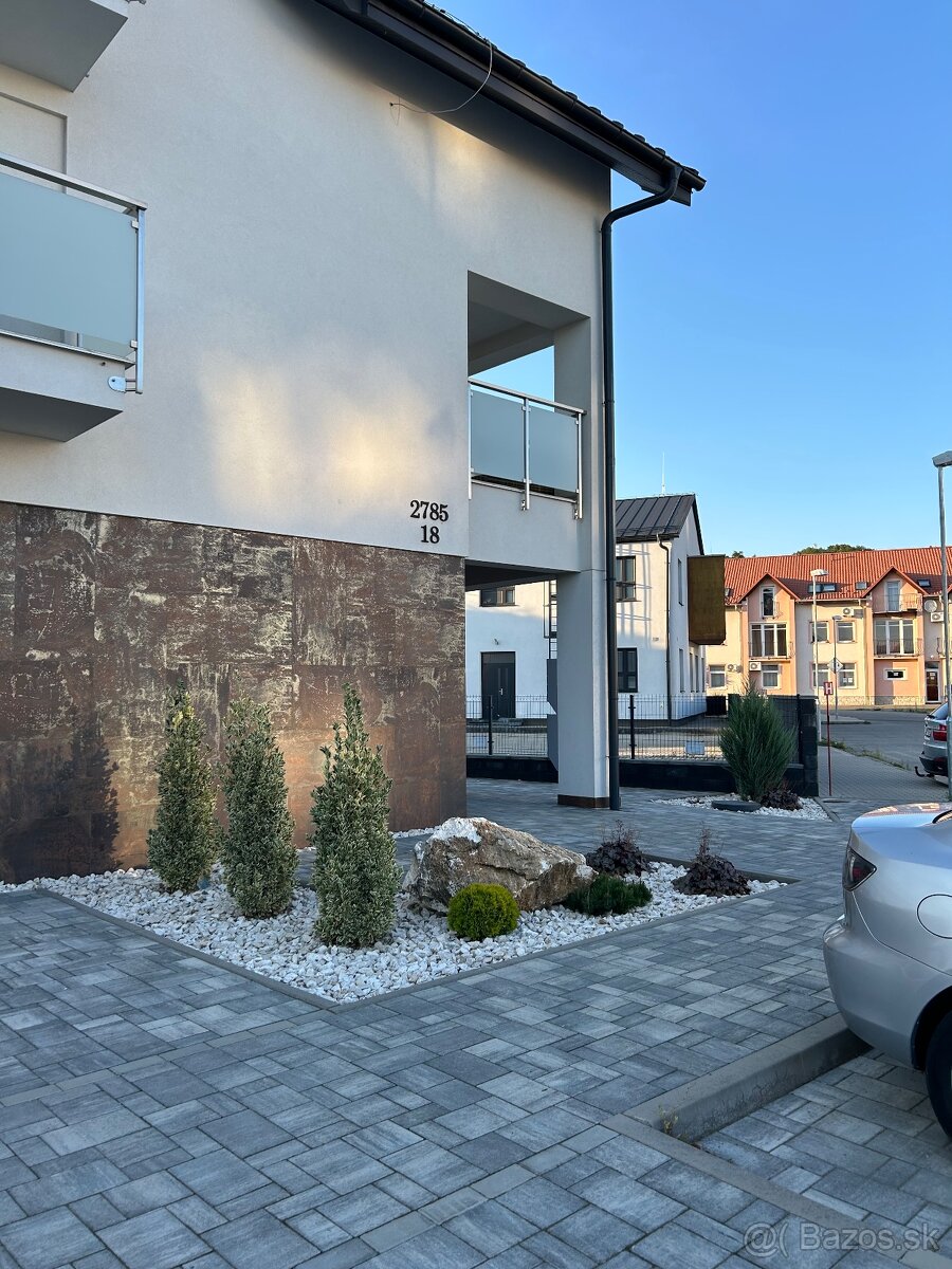 KRÁSNY JEDNOIZBOVÝ BYT V CENTRE MESTA - 9