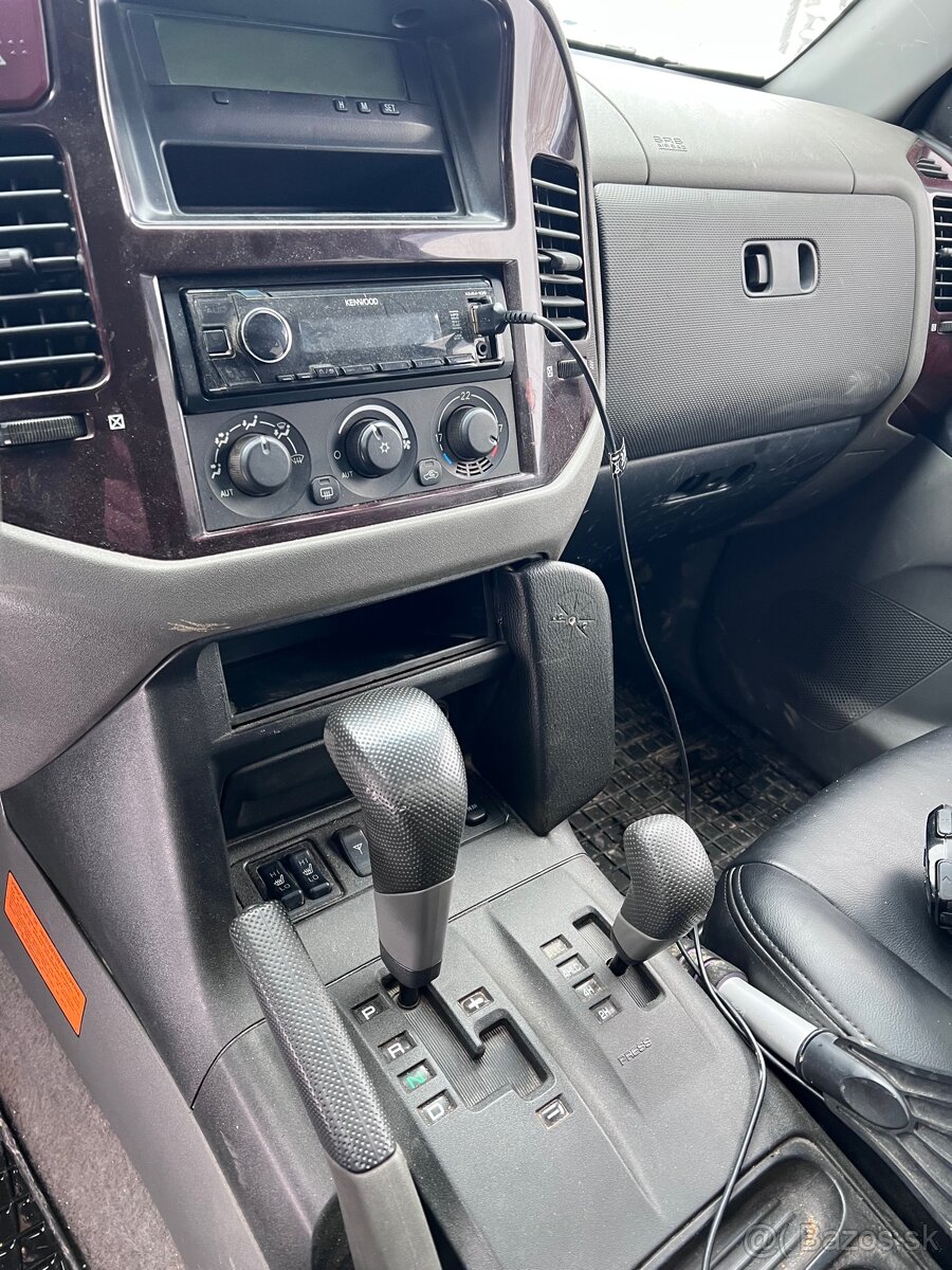 Mitsubishi pajero - 9