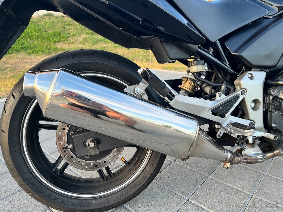 CBF 600 NA 2004, A2 - v TP 34kW - 9