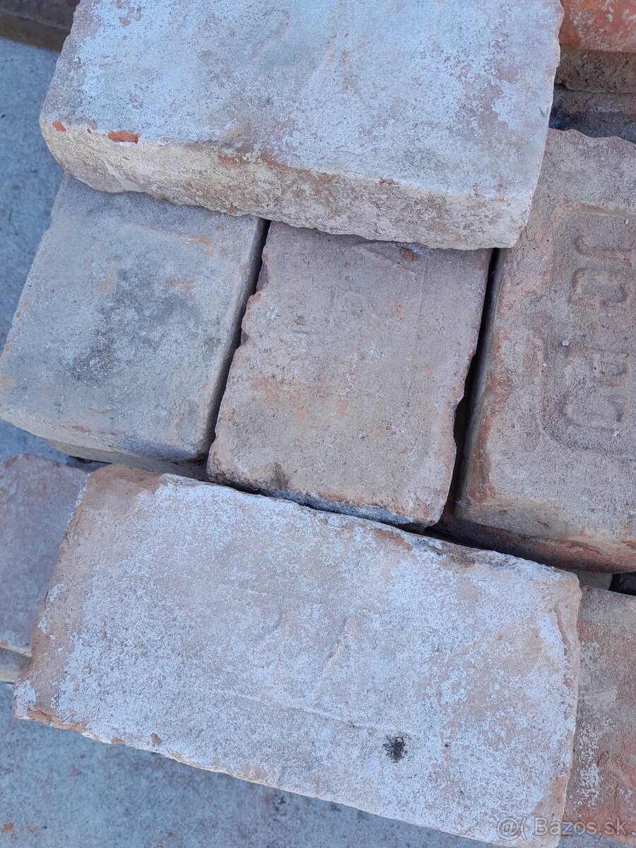 Predám značené tehly - 9