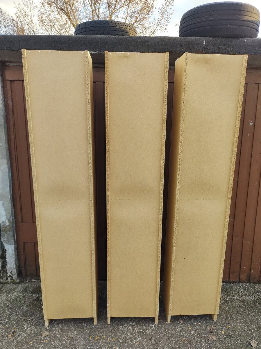 43 Knižnica Billy - 9