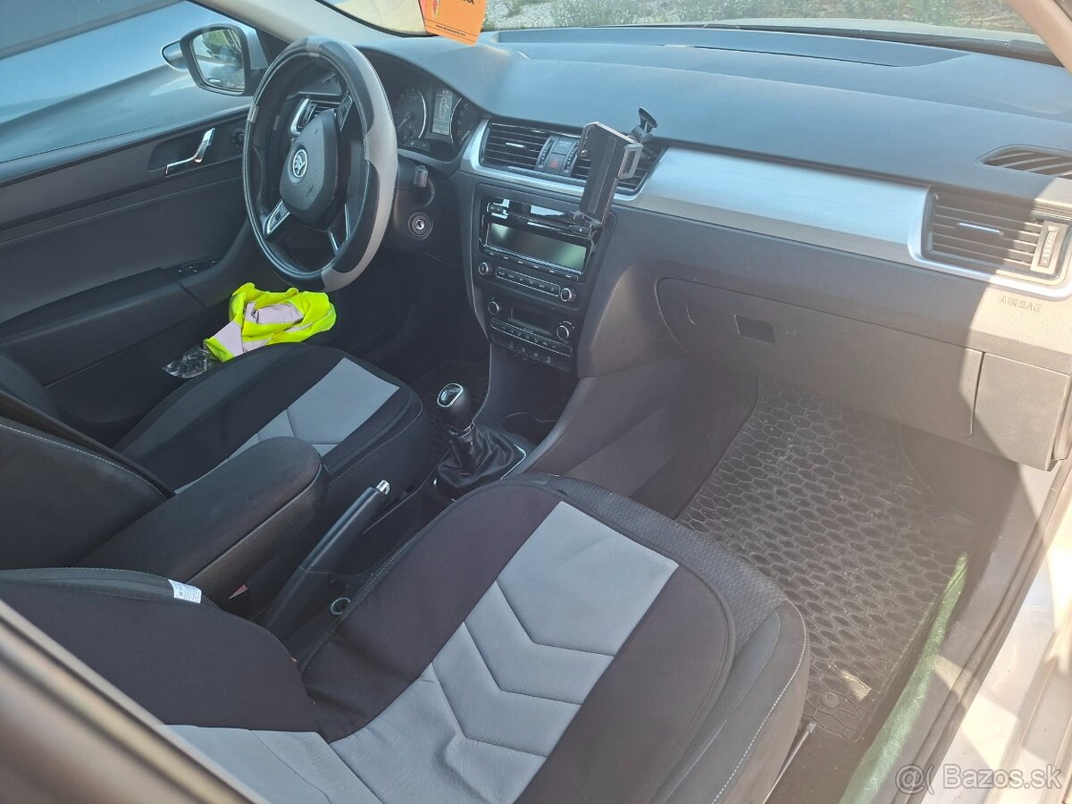 Škoda Rapid - 9
