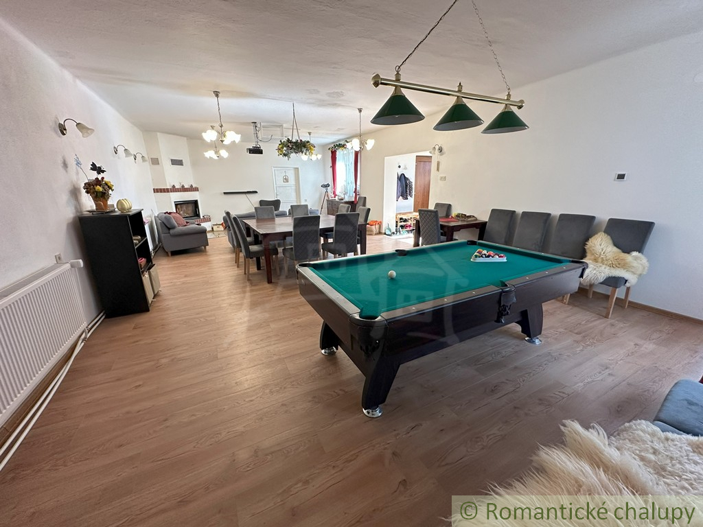 Exkluzívne: Veľká chata na peknom mieste Kokava-Línia. - 9