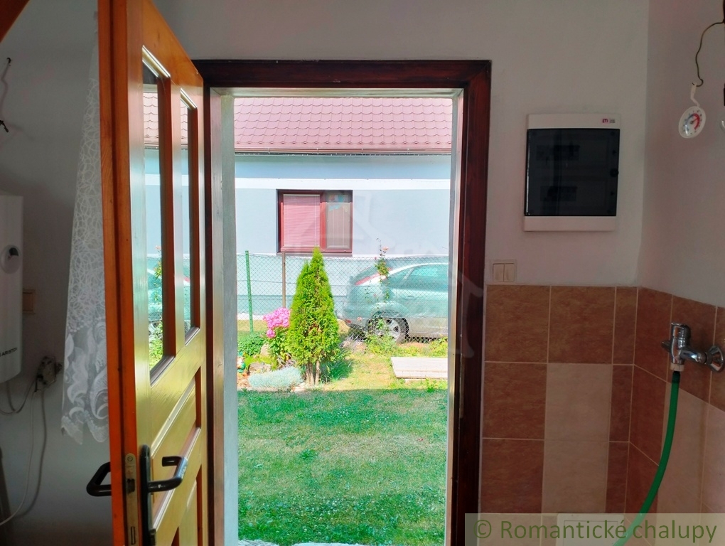 Dom na trvalé bývanie , alebo na chalupárčenie v obci Koš - 9