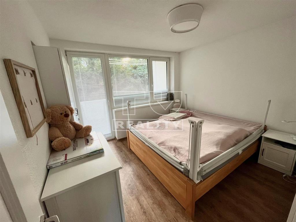 Na predaj nádherný zrekonštruovaný 3-izbový byt s... - 9