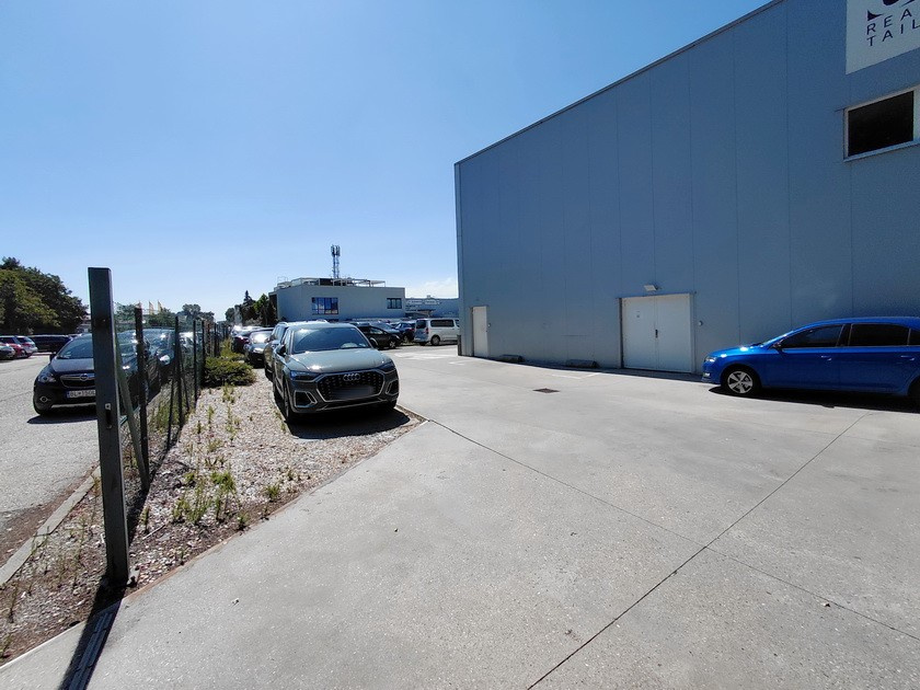 Prenajmeme skladovú halu v Bratislave II. Ružinov. - 9