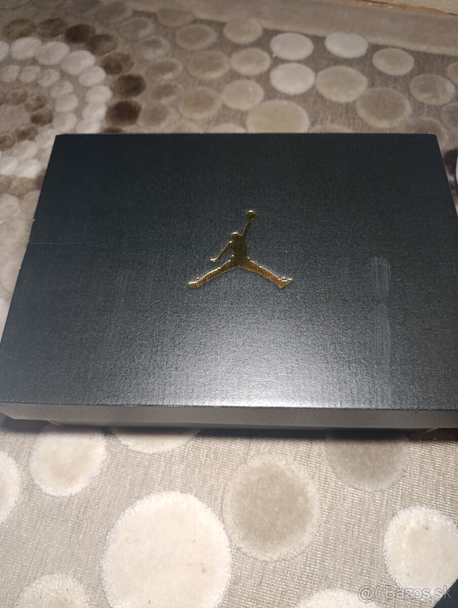 Nike Air Jordan 1 Mid - 9