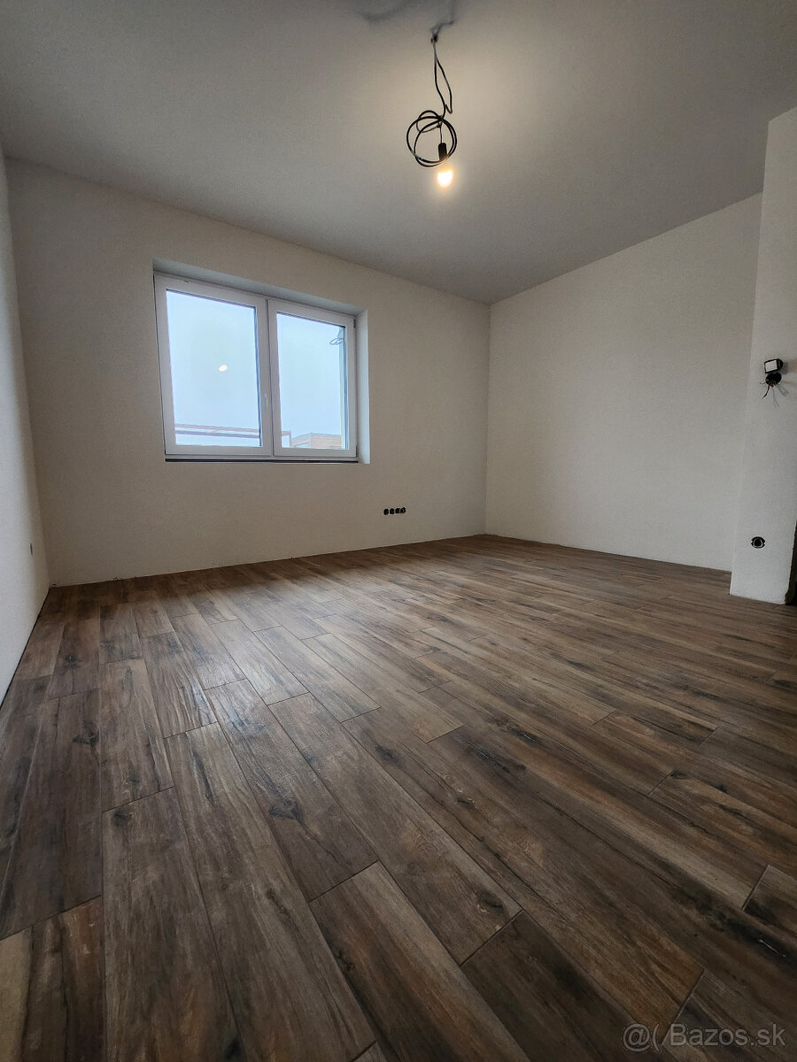 EXKLUZÍVNE, nadštandardná 5-izbová novostavba pri Nitre - 9