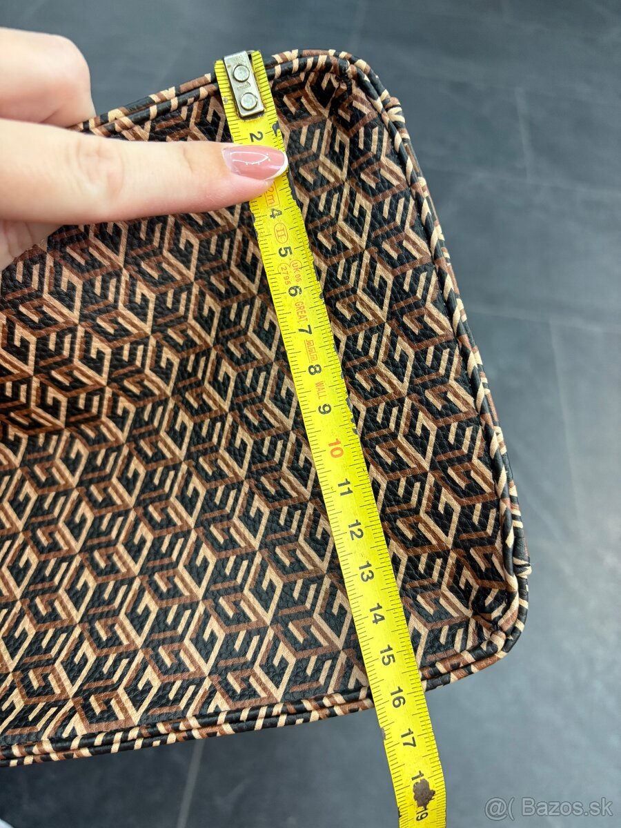 Kabelka Guess hnedá - 9