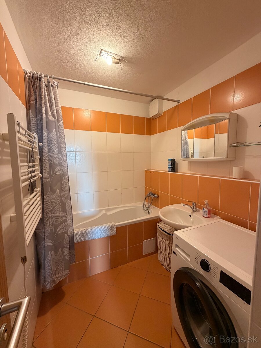 Predaj 4 izbový byt Bratislava - Nová Rožnavská - 9