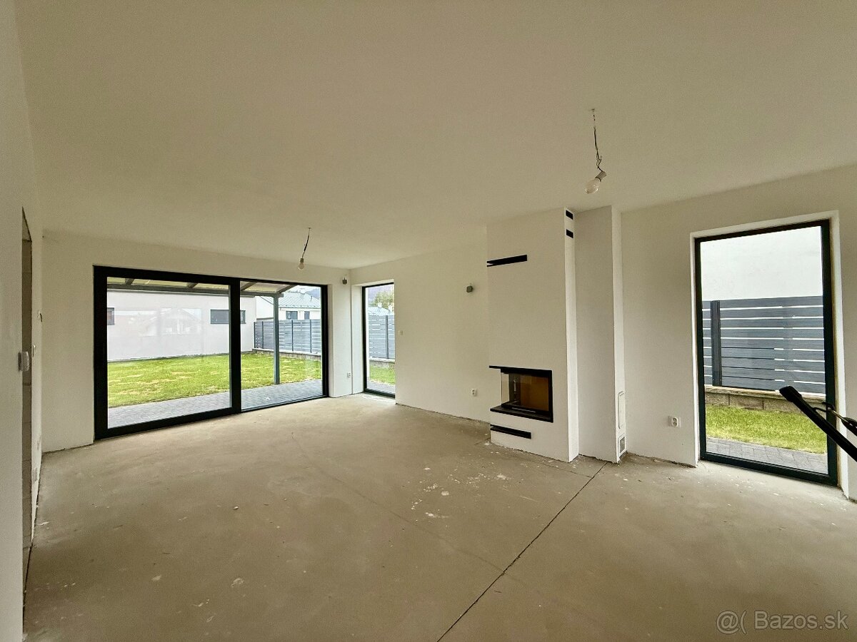 Na predaj moderný rodinný dom s výhľadom na mesto - 9