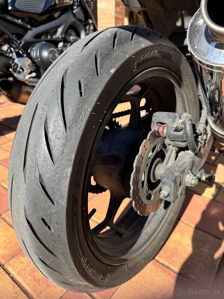 Kawasaki ninja 300 - 9