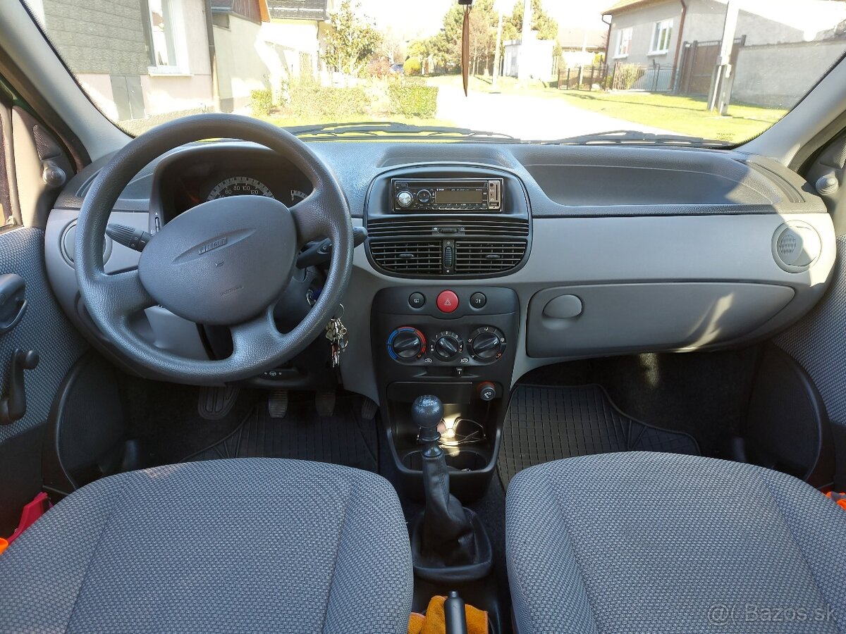 Fiat punto 1,2-44kw,r.2000,kup.na SK - 9