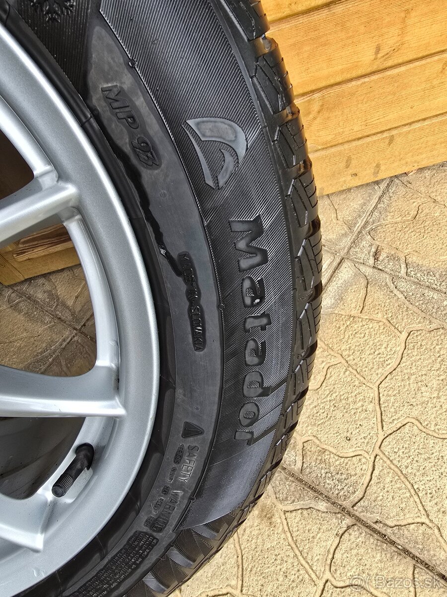 Mercedes pneu +disk R17 - 9